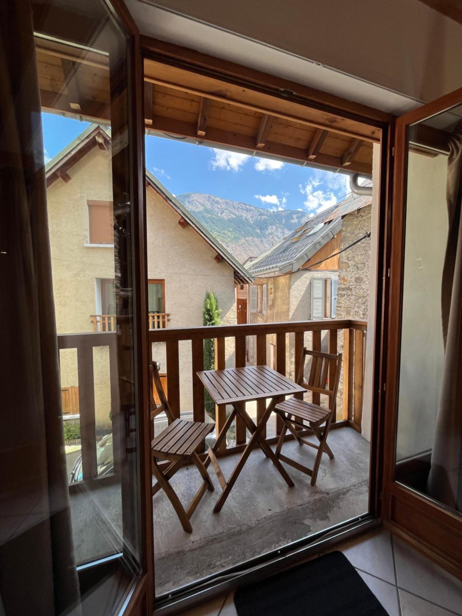 The Stable House Bourg D'Oisans -Bike/Hike/Ski Le Bourg-dʼOisans Buitenkant foto