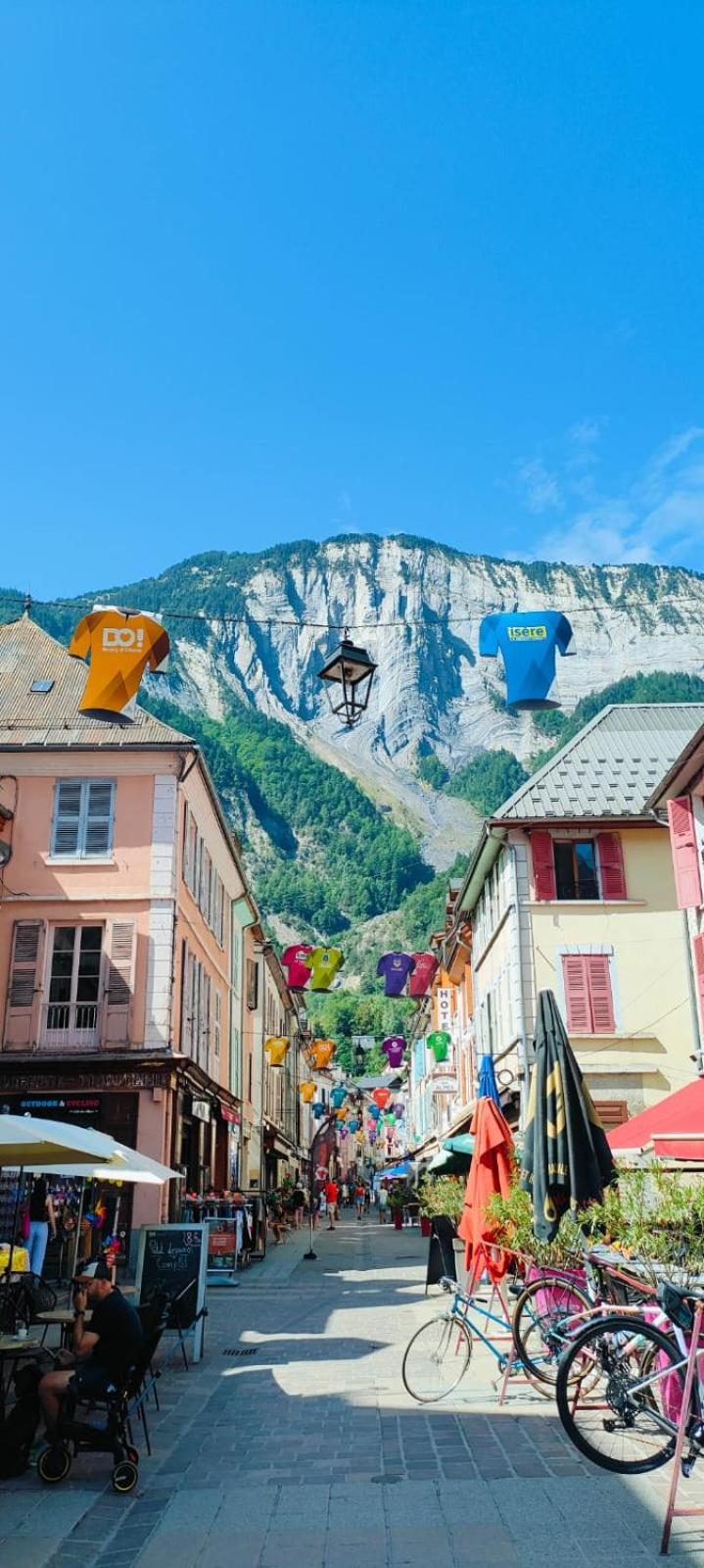 The Stable House Bourg D'Oisans -Bike/Hike/Ski Le Bourg-dʼOisans Buitenkant foto